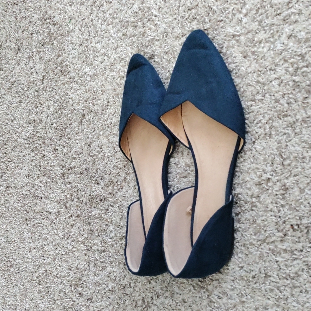 FINAL SALE Old Navy Point Toed Flats - Picture 3 of 5